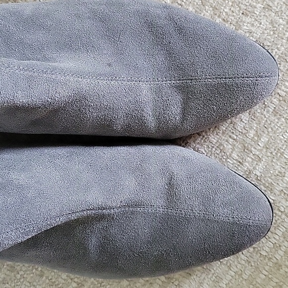 Bella Vita Gray Suede Ankle Boots - Picture 4 of 6